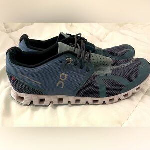 ON Cloud 5 sneakers